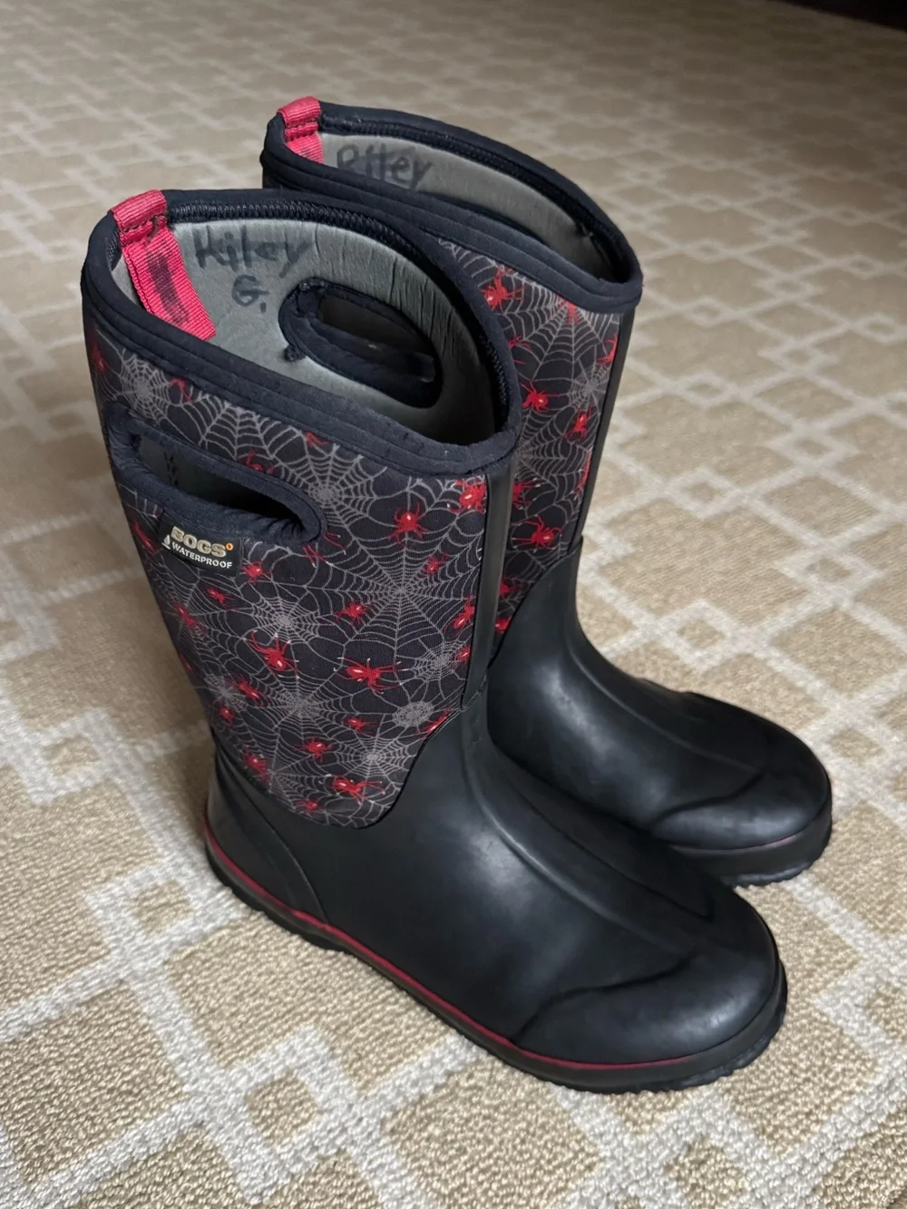BOGS Waterproof Rain Boots Winter Snow Black Creepy Crawl Spider Print Kids 6